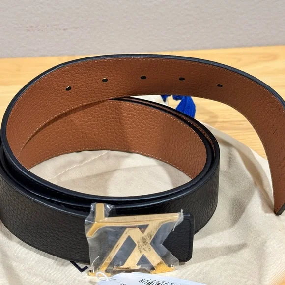 Louis Vuitton Black & Tan Reversible Initials 40MM Leather Belt Size 95